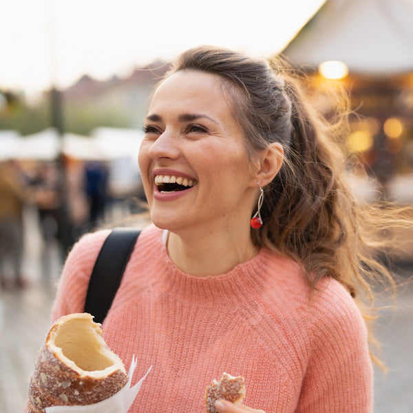 How Women Age Differently at the Cellular Level: The Science Explained